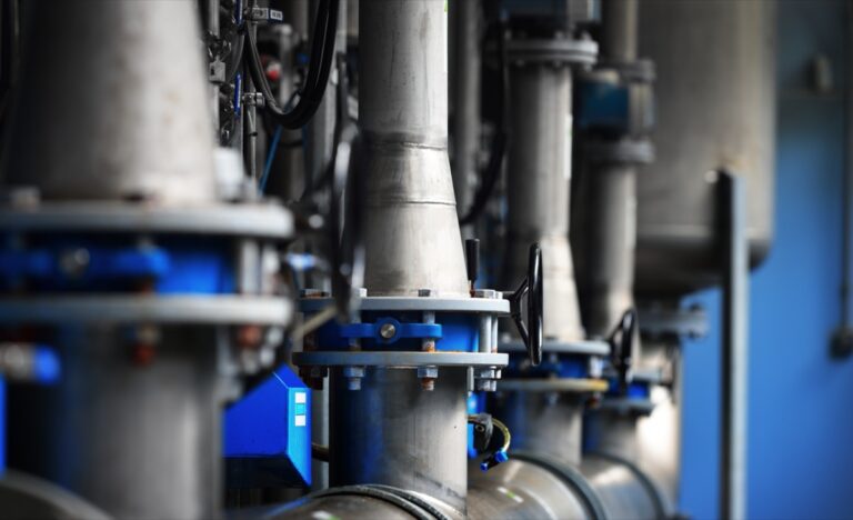 INSTALATION AND MODIFICATION INDUSTRIAL PIPE LINE